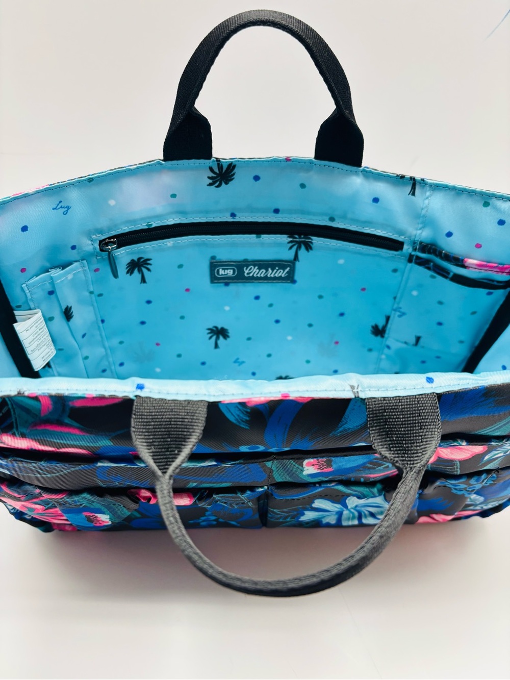 MAKE AN OFFER! NWOT Lug RESORT BLACK CHARIOT Large Floral Organizer Tote Bag - Picture 3 of 3